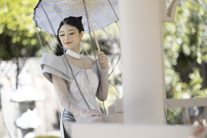 Le créateur Tommy Le recrée la beauté des villages Vietnamiens à travers l’áo dài